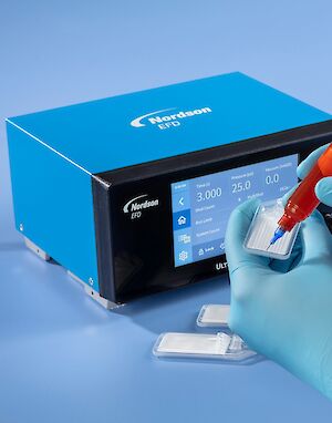 ultimusplus dispensing onto dialysis filter 2 hr.300x0 is