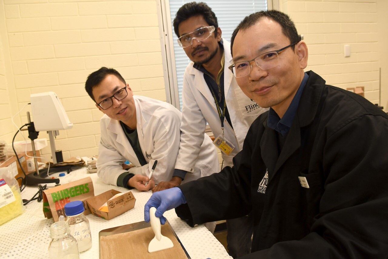 Fast-food rubbish solution in sustainable seaweed-based wrapper