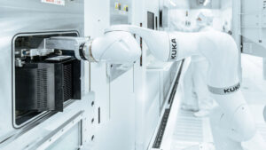 ID HMI014 Thumbnail Cobots Reinraum Electronics