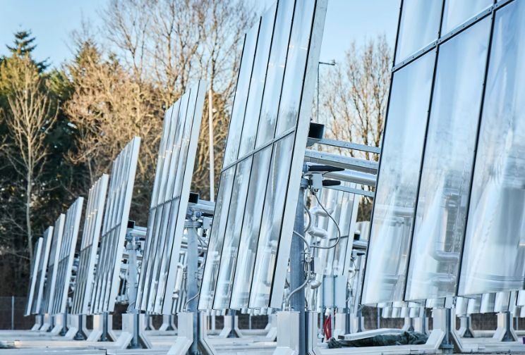 Tightly integrated control solution for solar tracking