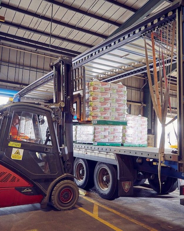 World first as green RFID-tagged LOOP pallets enter UK construction sector
