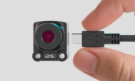 Ingenious mini camera with 5 MP and autofocus