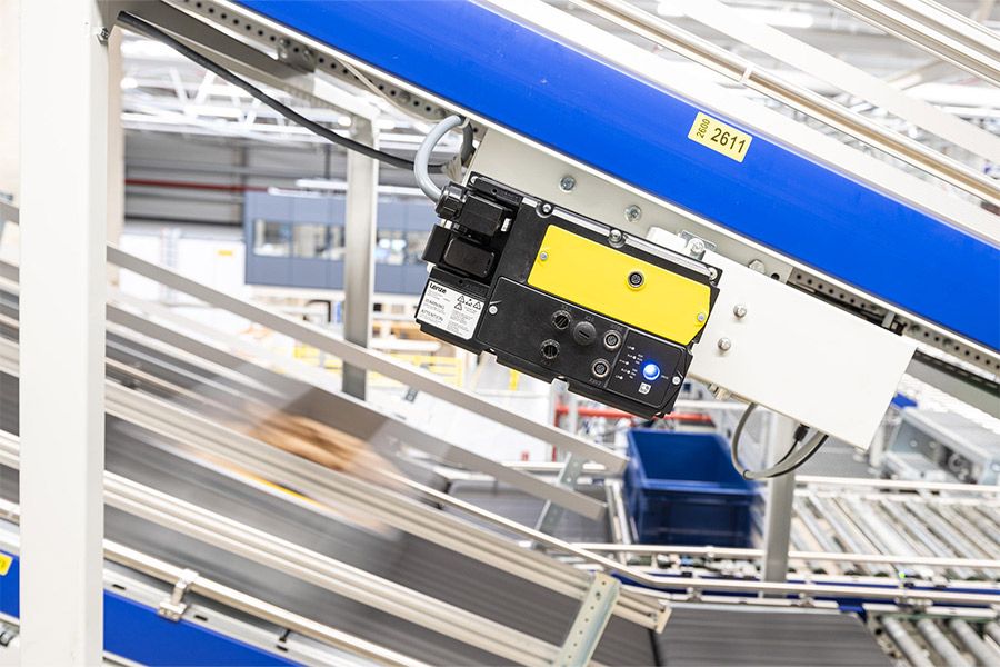 Lenze: Decentralized i-series motec inverters open up new perspectives for energy efficient production