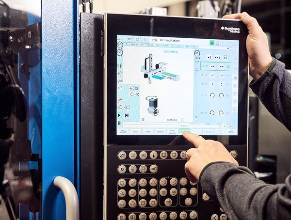 ARE YOU CONNECTED? REVOLUTIONISING PRODUCTIVITY AND TRANSPARENCY IN PLASTICS  