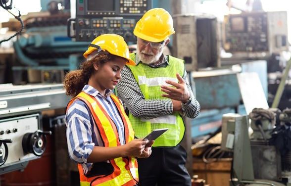 10 predictions of how MES & MOM will drive a new era of manufacturing resilience in 2026